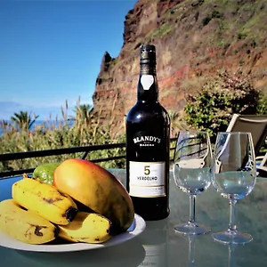 Guest house Sunset Sea Breeze, Madalena do Mar